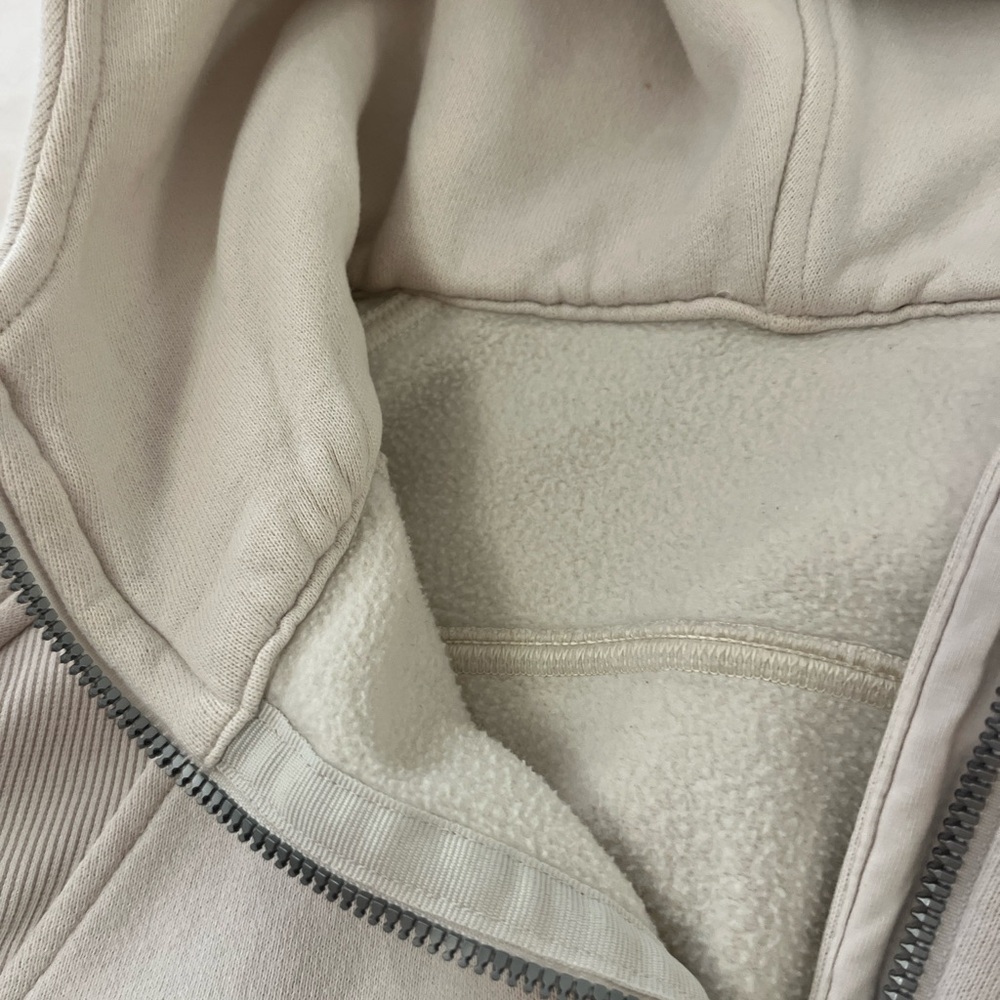 Bone color Lululemon scuba
